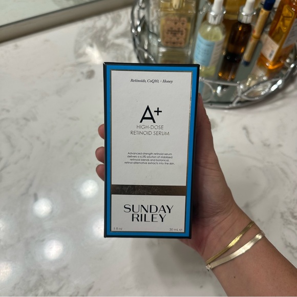 Sunday Riley A+ High-Dose Anti Aging Retinol Retinoid Serum Skincare - Picture 1 of 6